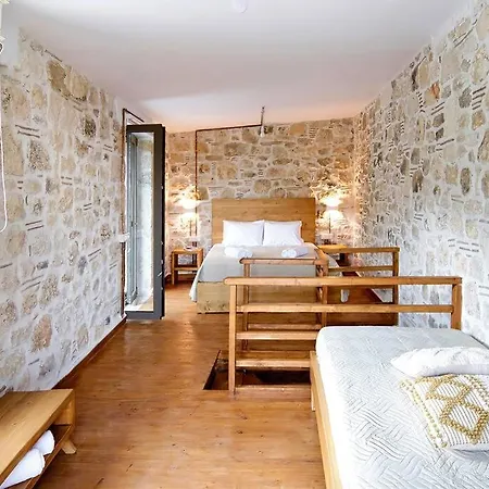 Villa Pool Leonidas Crete Stironas
